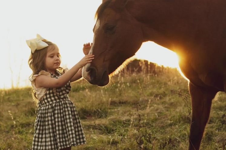 Kindergeburtstage mit Pferden in Leas Reitschule
